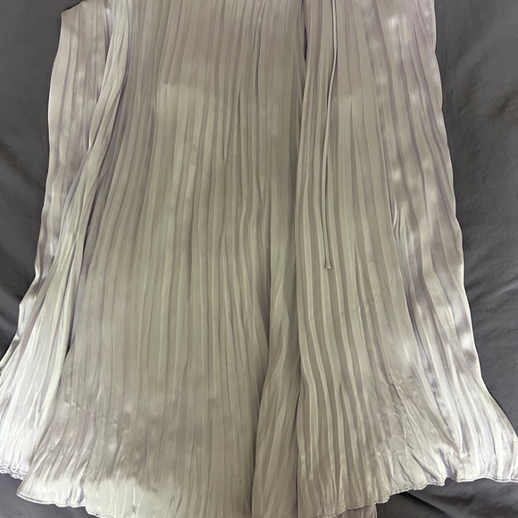 SOLD Beautiful Vince dress size M in bright lilac color - Picture 5 of 14
